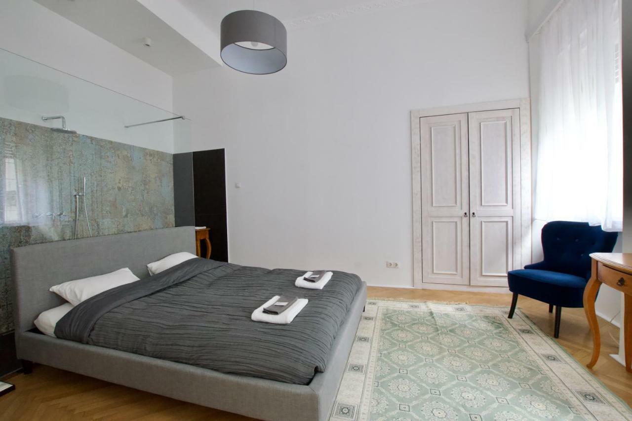 Luxury Apartment By Hi5 - Oktober 6 Street บูดาเปสต์ ภายนอก รูปภาพ